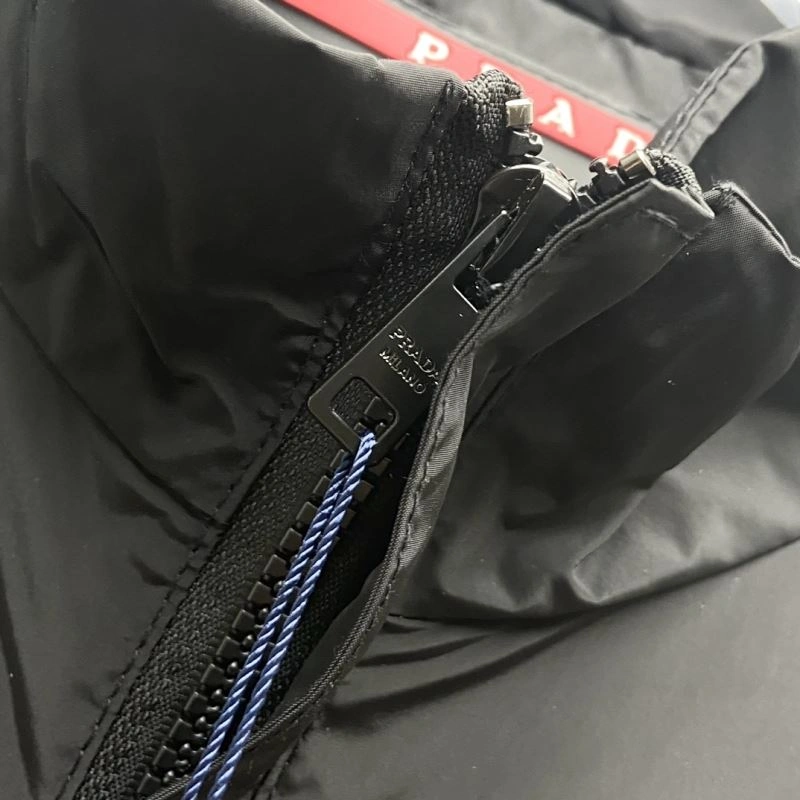 Prada Outwear UrbanChic 170371