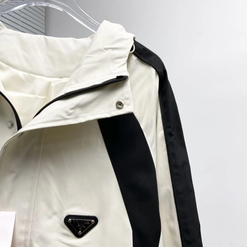 SmartChoice Prada Outwear 170344