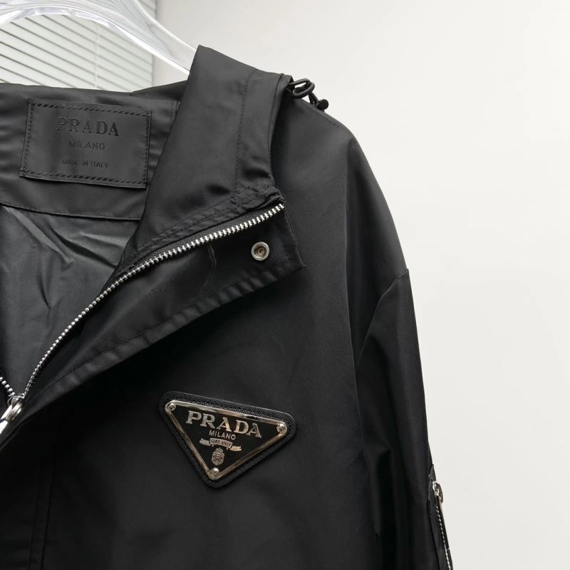 Prada Outwear Versatile 170369
