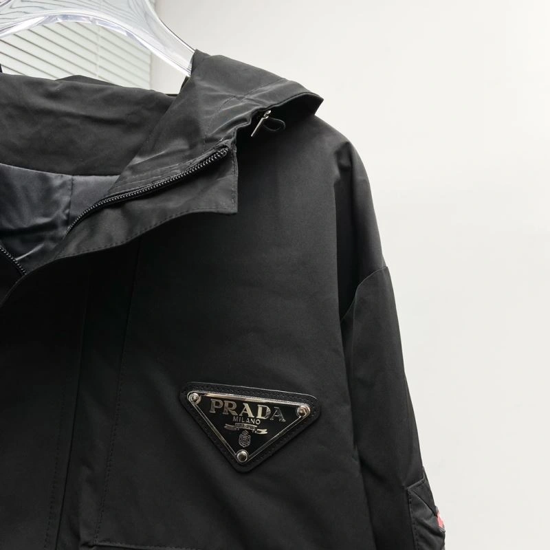Prada Outwear Versatile 170300