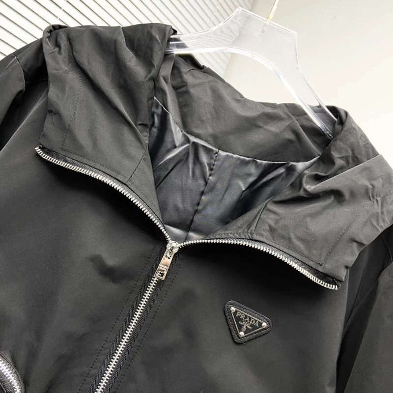 Thermal Prada Outwear 170298