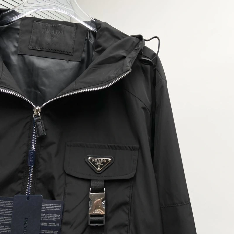 Prada Outwear Bright 170290