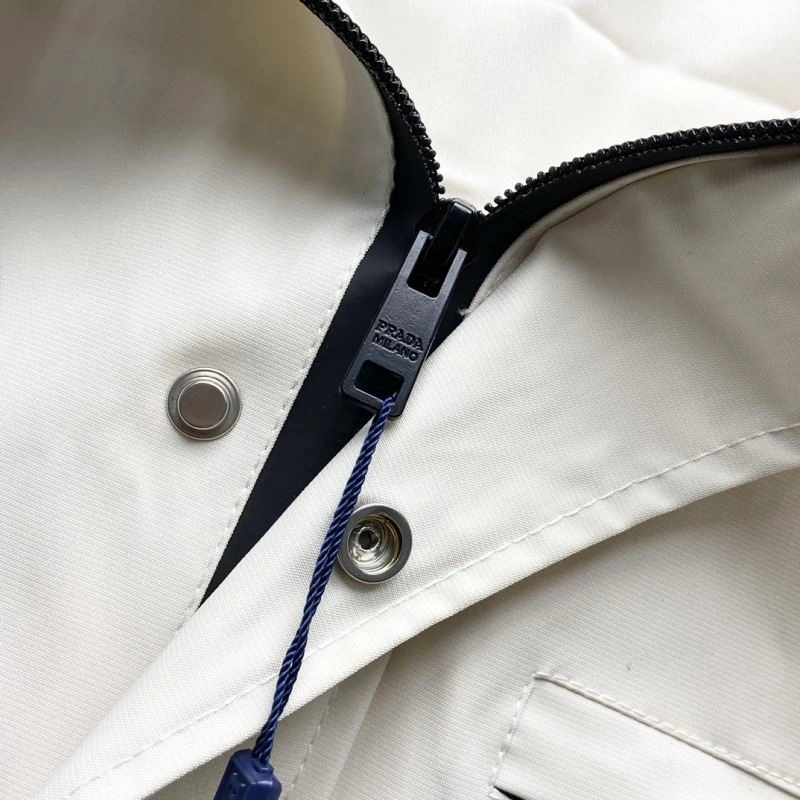 Prada Outwear Trendy 170323