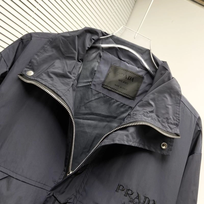 Prada Outwear WellDesigned 170287