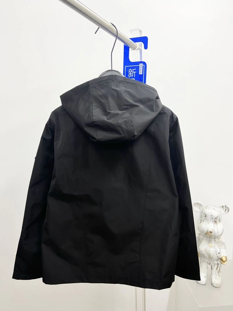 Cozy Prada Outwear 170277