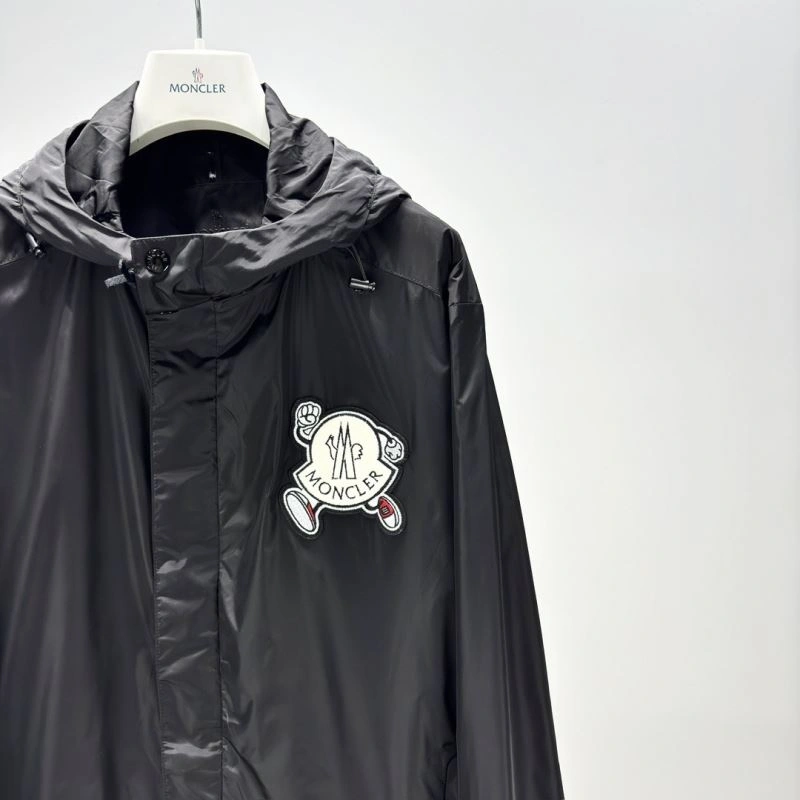 WeatherProof Prada Outwear 170311