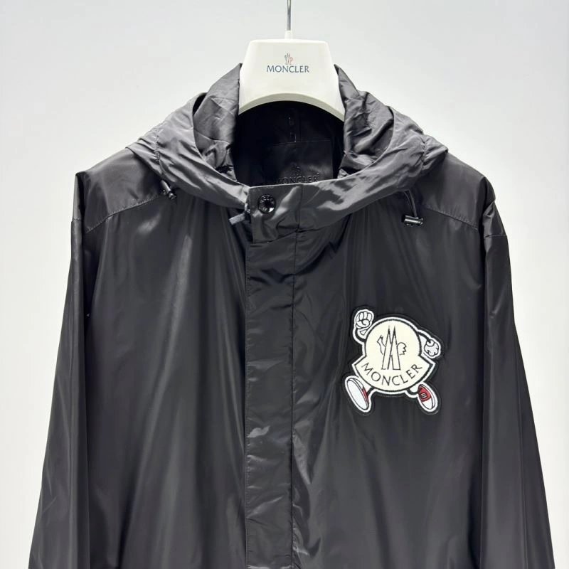 WeatherProof Prada Outwear 170311
