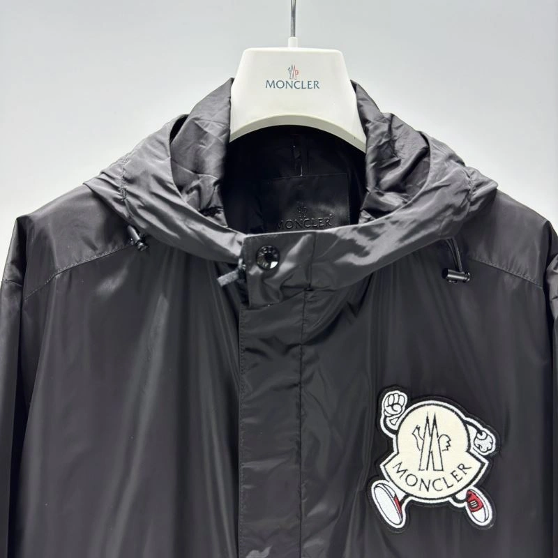 WeatherProof Prada Outwear 170311