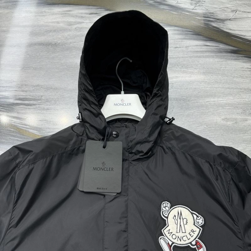 WeatherProof Prada Outwear 170311