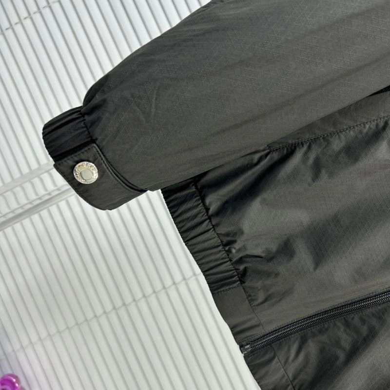 ModernLook Prada Outwear 170261