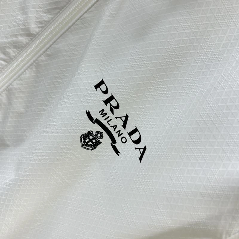 Prada Outwear Bold 170260