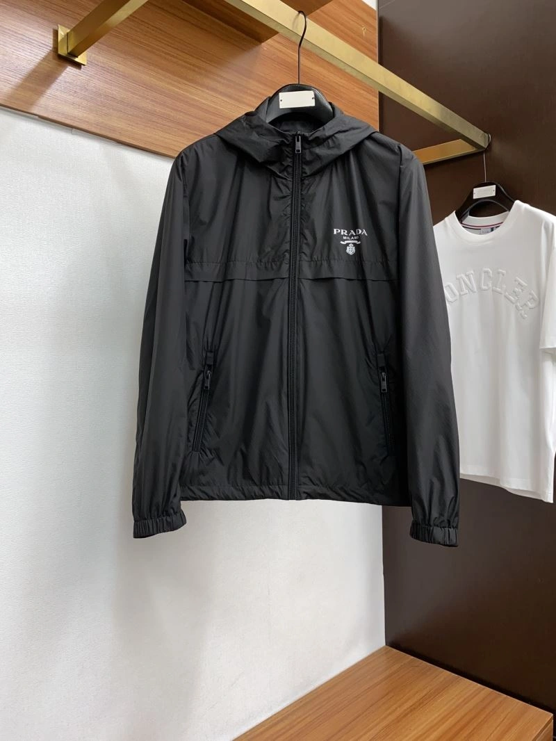 Breathable Prada Outwear 170258