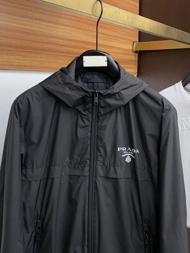 Breathable Prada Outwear 170258