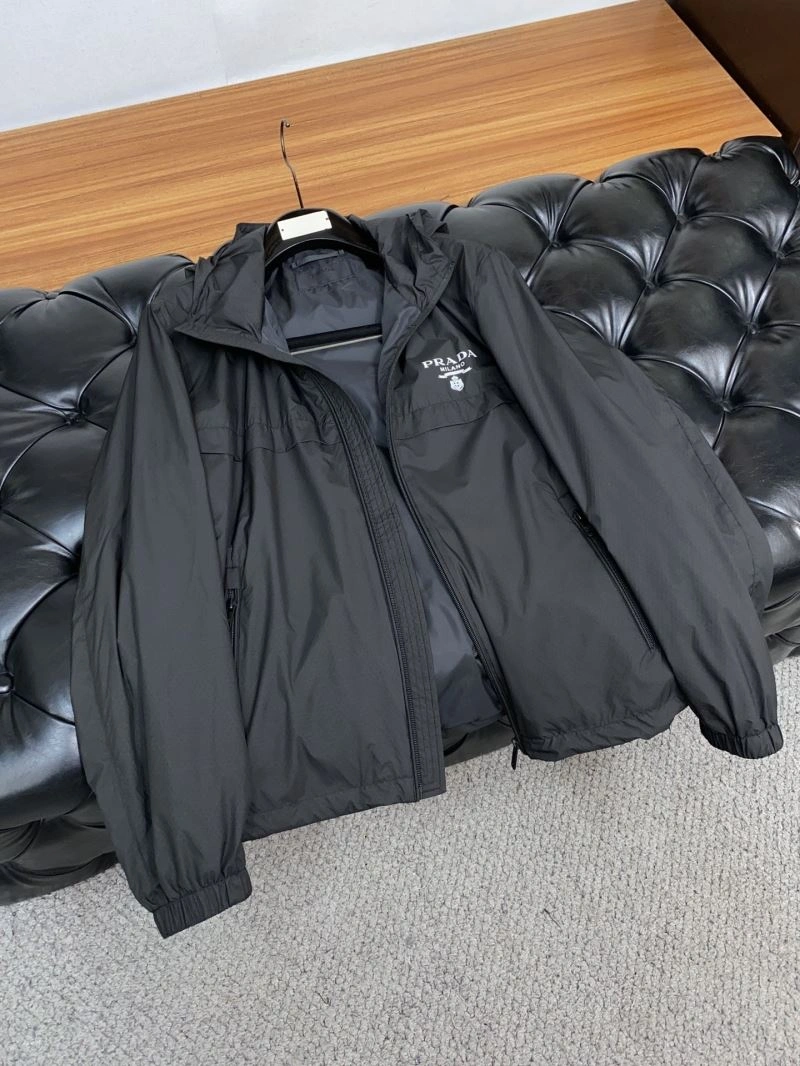 Breathable Prada Outwear 170258