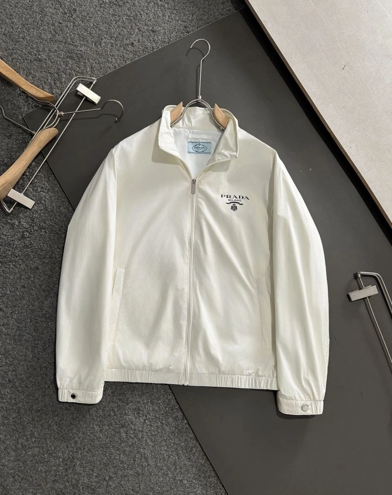 Breathable Prada Outwear 170256