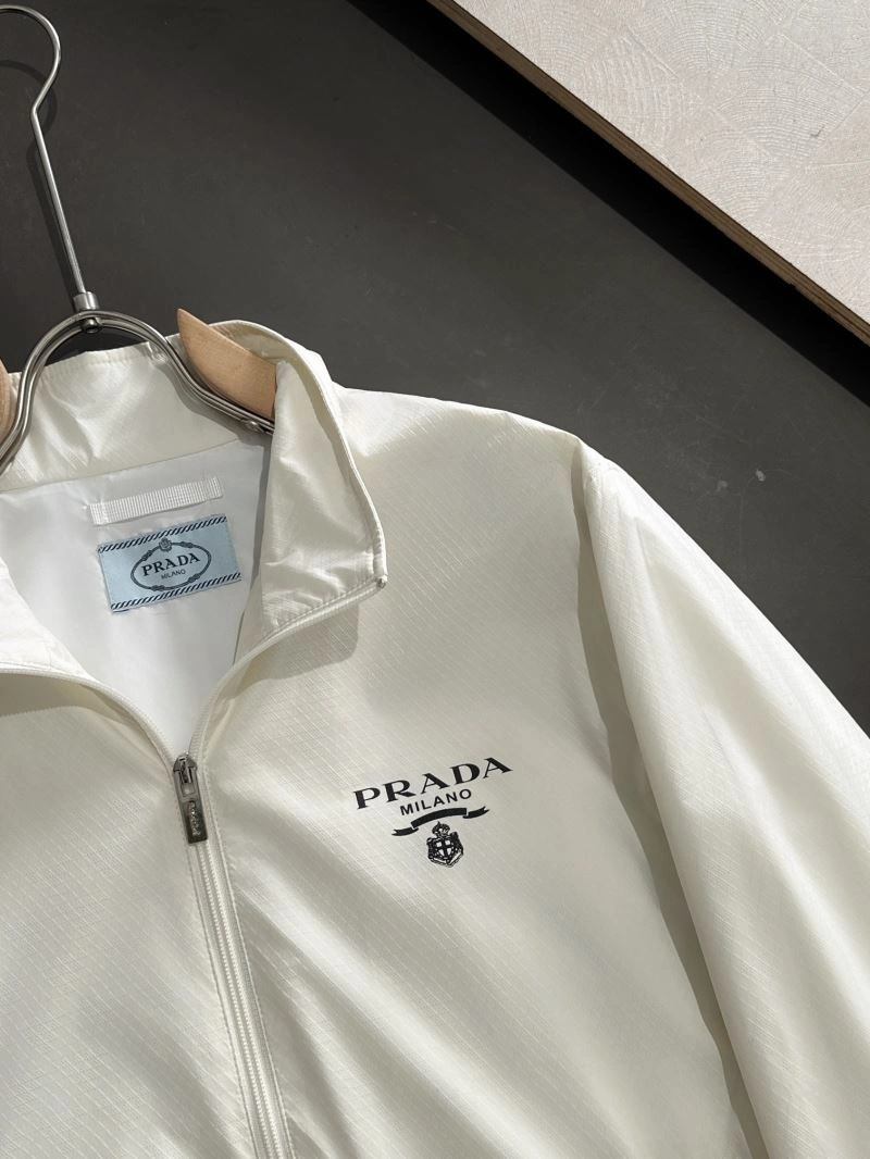 Breathable Prada Outwear 170256
