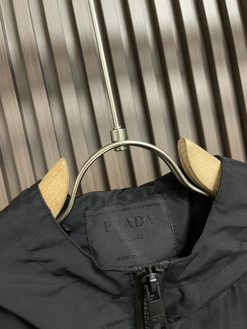 Premium Prada Outwear 170283
