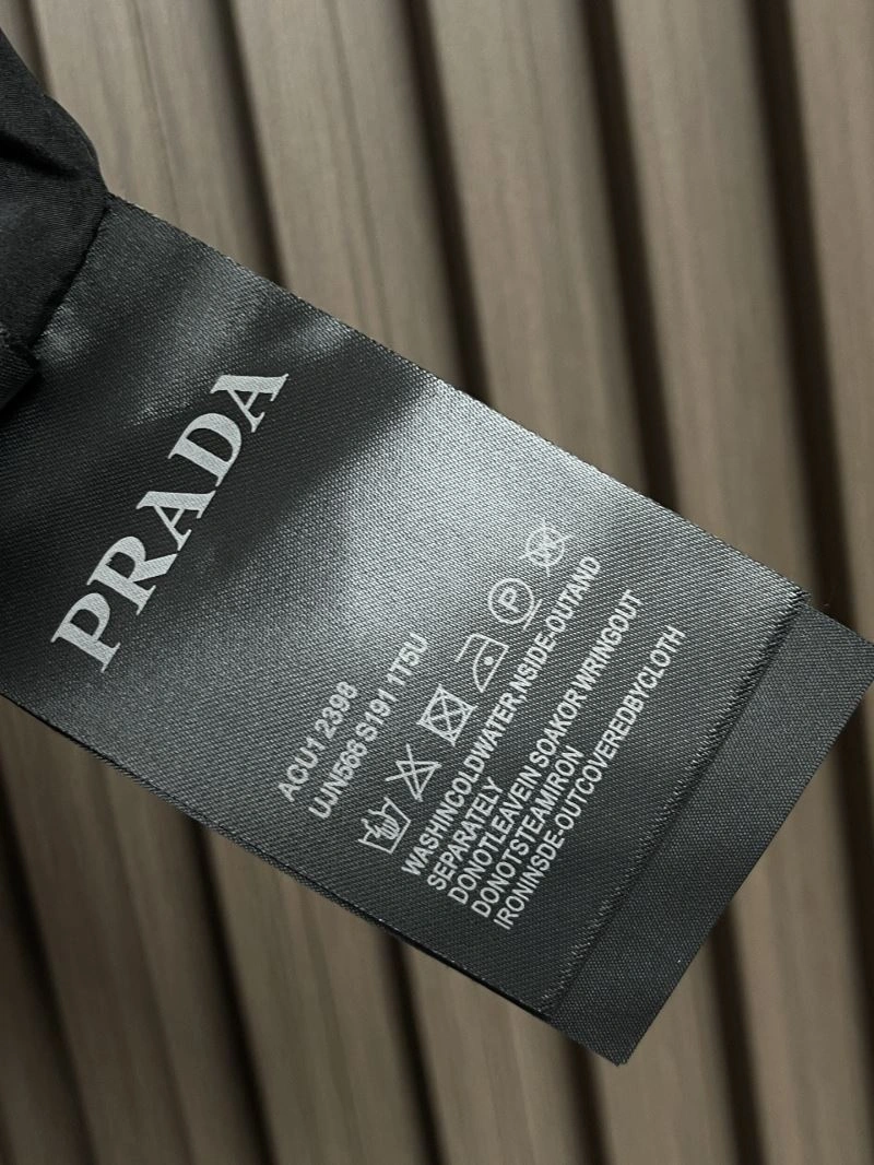 Premium Prada Outwear 170283