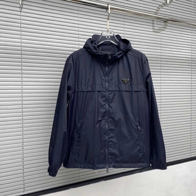 Supportive Prada Outwear 170248