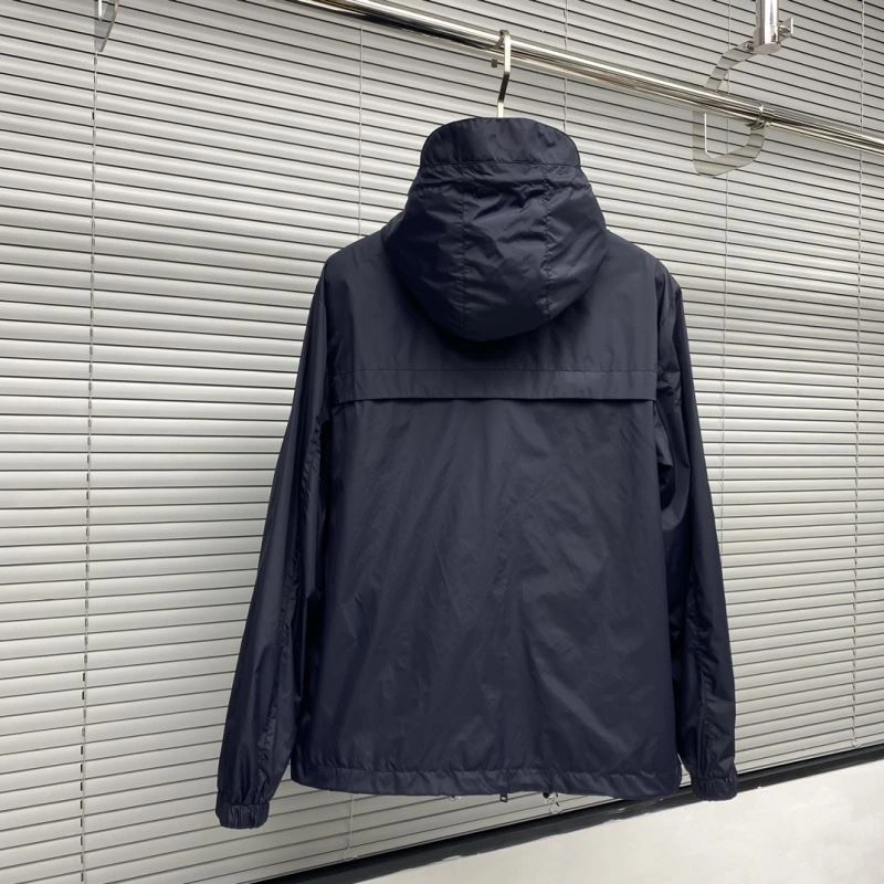 Supportive Prada Outwear 170248