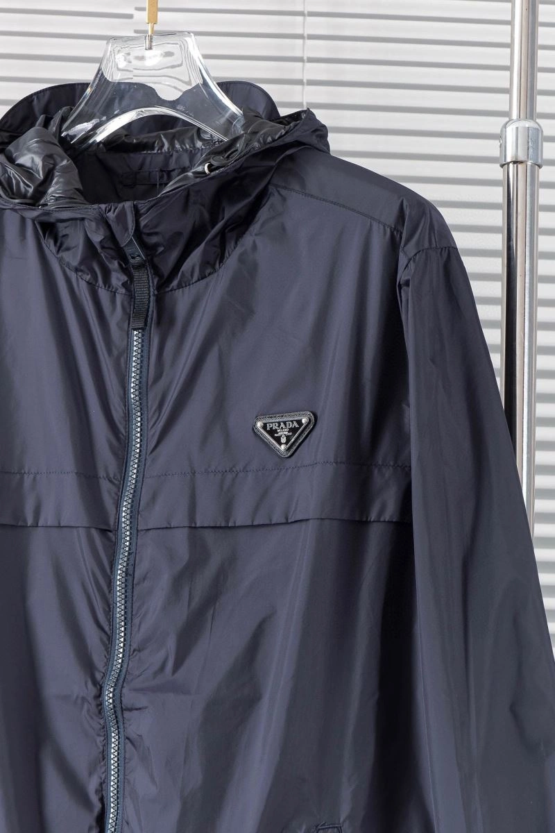 Comfortable Prada Outwear 170253