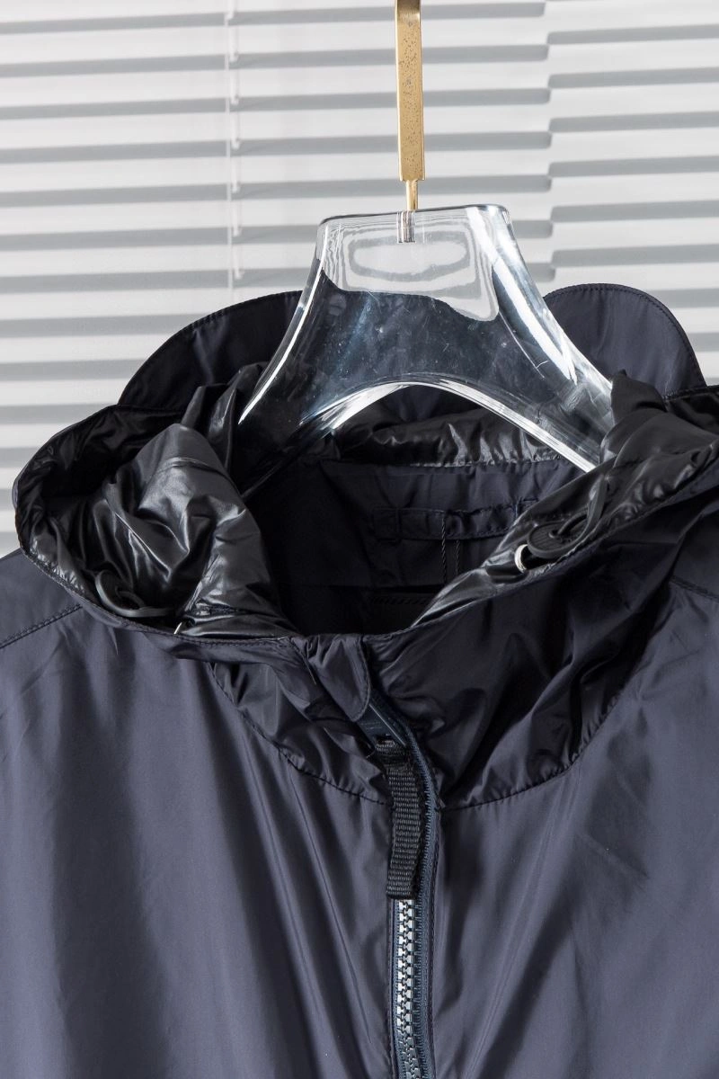 Comfortable Prada Outwear 170253