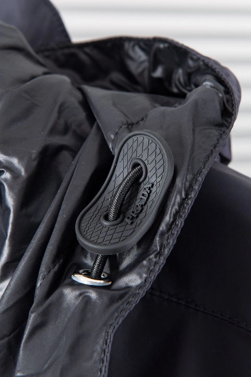 Comfortable Prada Outwear 170253