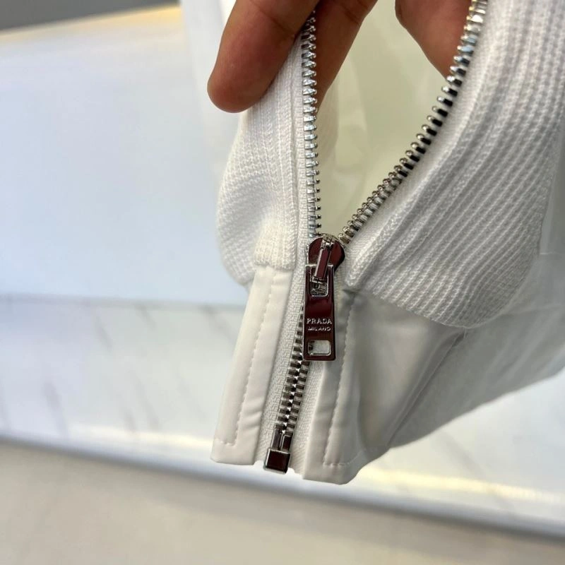 Bold Prada Outwear 170285