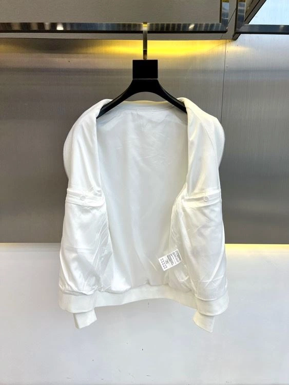 Bold Prada Outwear 170285