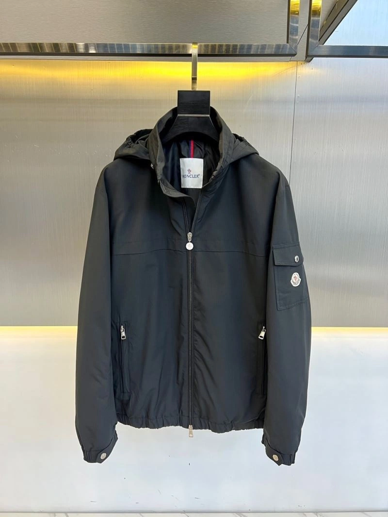Prada Outwear Effortless 170235