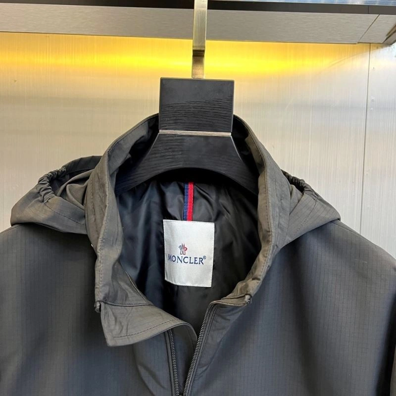 Prada Outwear Effortless 170235