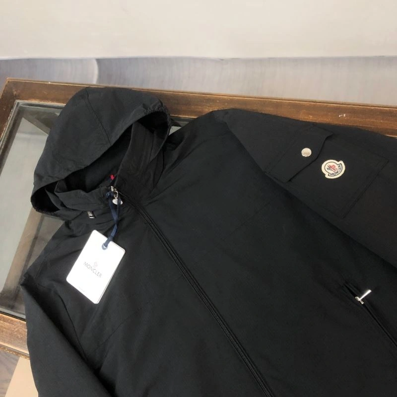 Vibrant Prada Outwear 170231