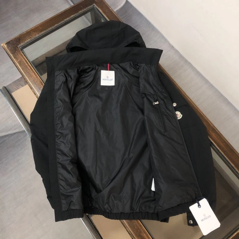 Vibrant Prada Outwear 170231