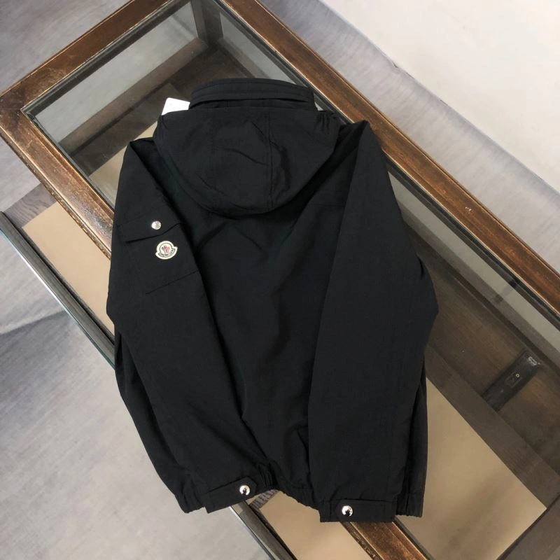 Vibrant Prada Outwear 170231