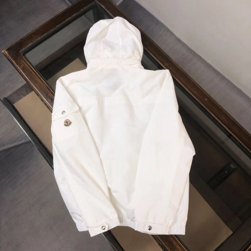 Durable Prada Outwear 170266