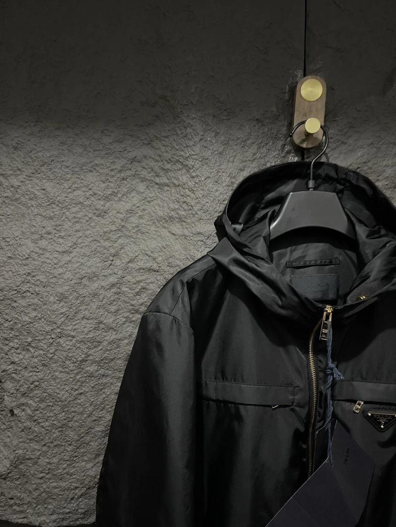 Popular Prada Outwear 170229