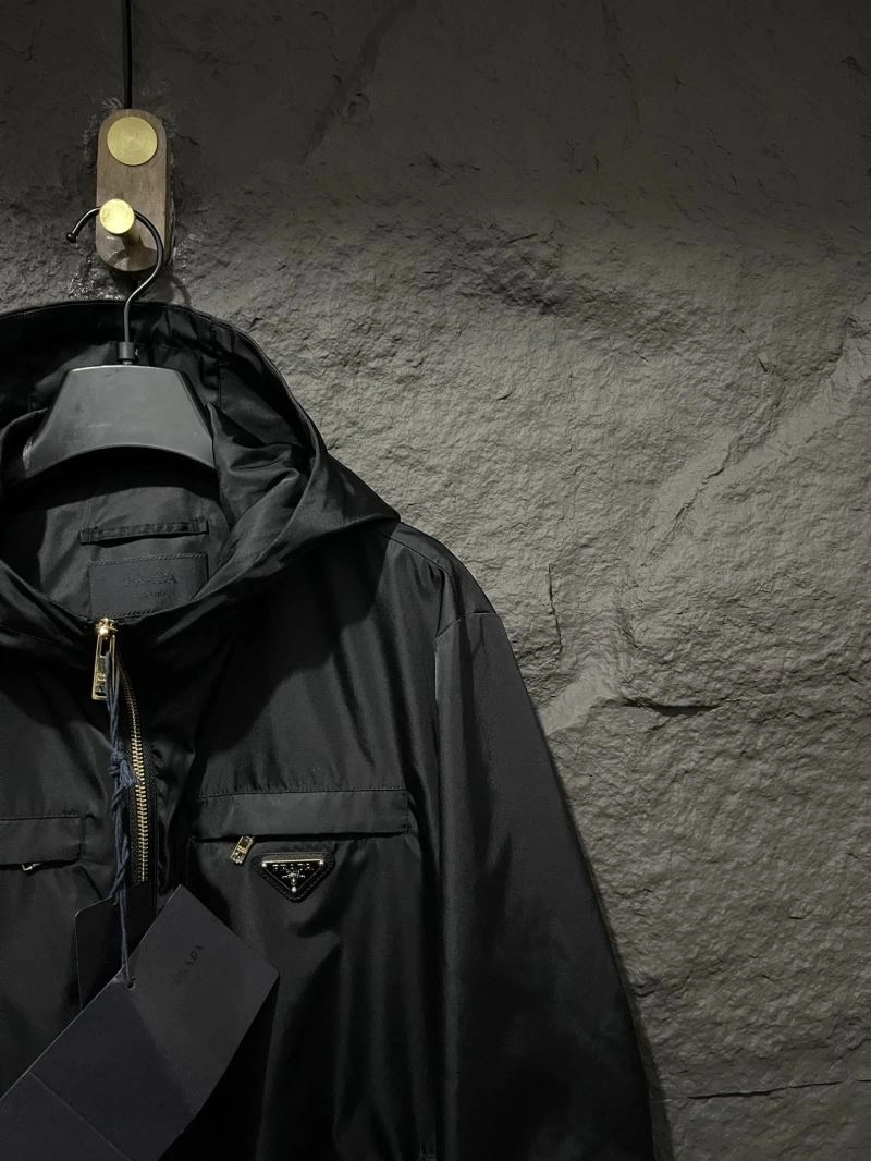 Popular Prada Outwear 170229