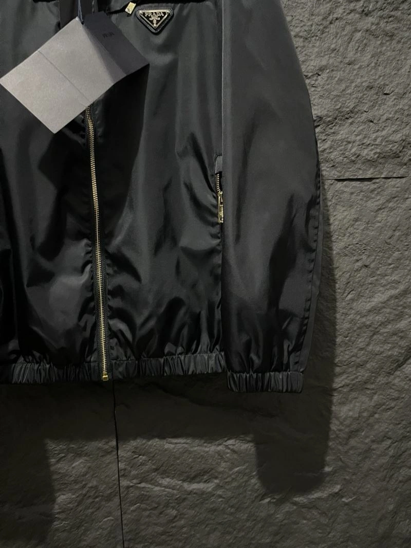 Popular Prada Outwear 170229