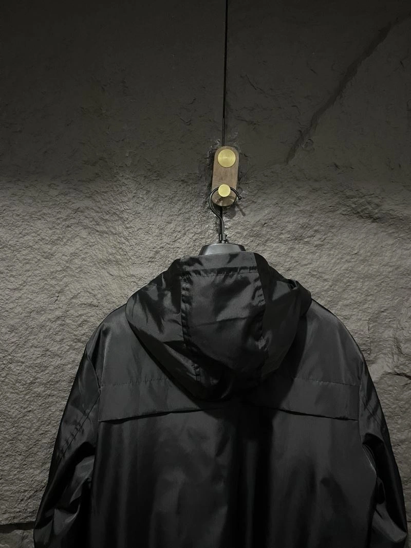 Popular Prada Outwear 170229