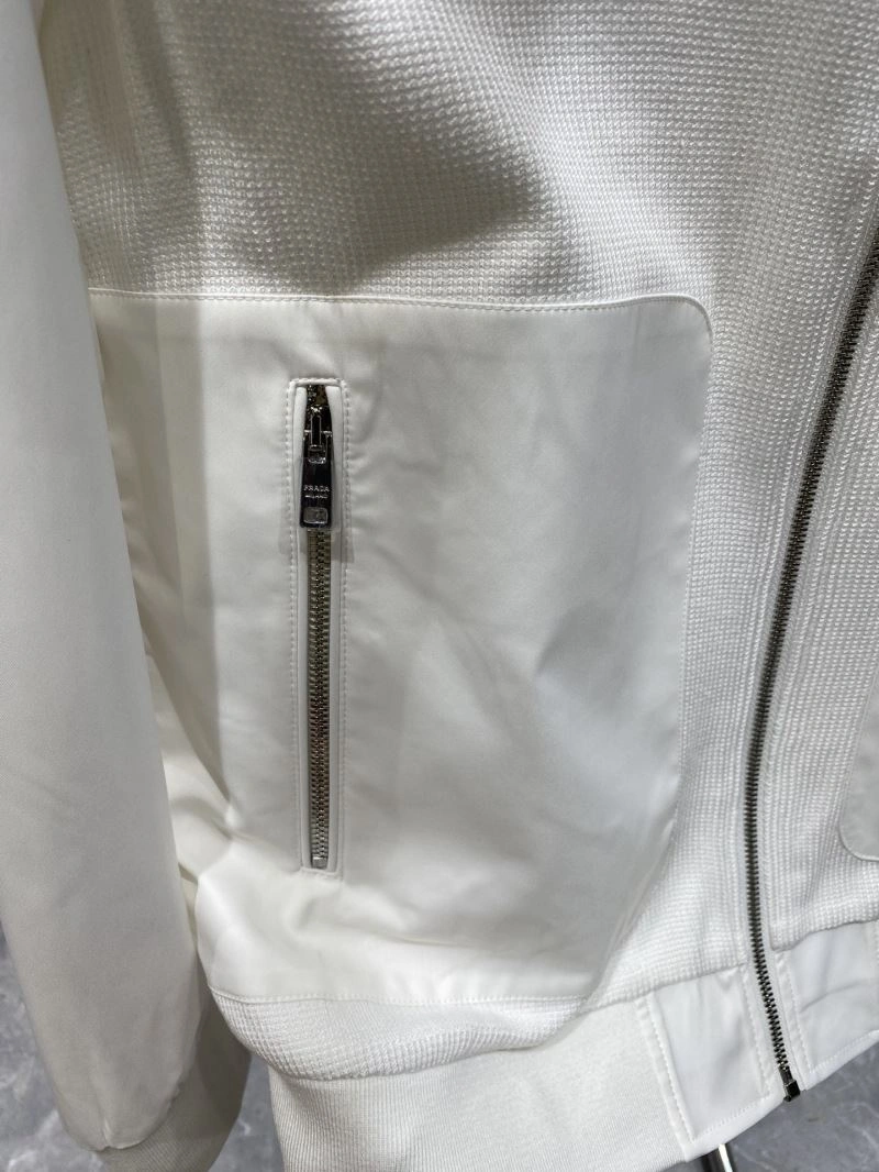 Unisex Prada Outwear 170222