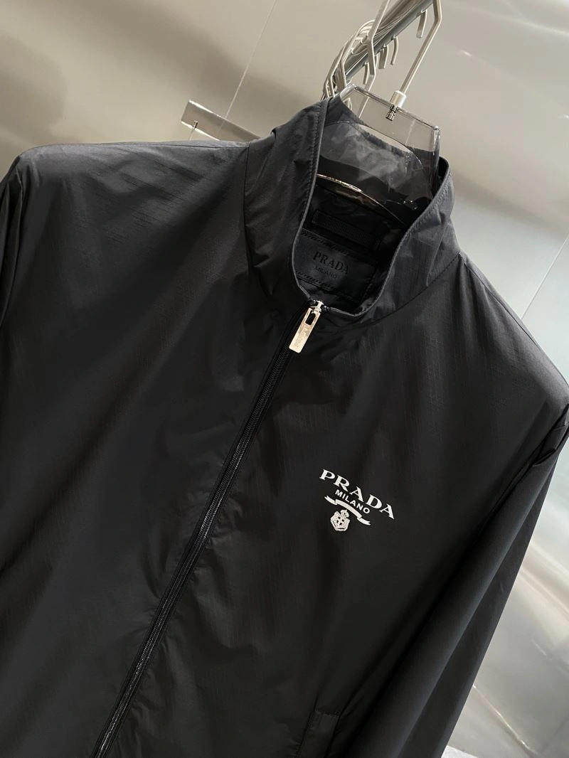 Popular Prada Outwear 170210