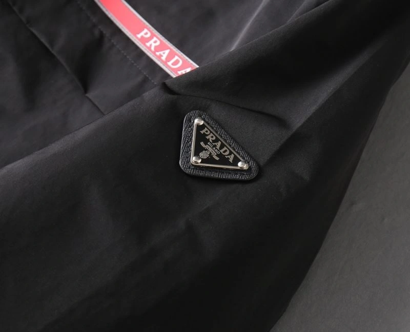 Prada Outwear MultiPurpose 170177