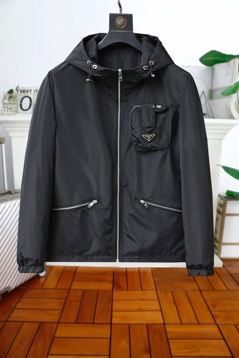 Effortless Prada Outwear 170178