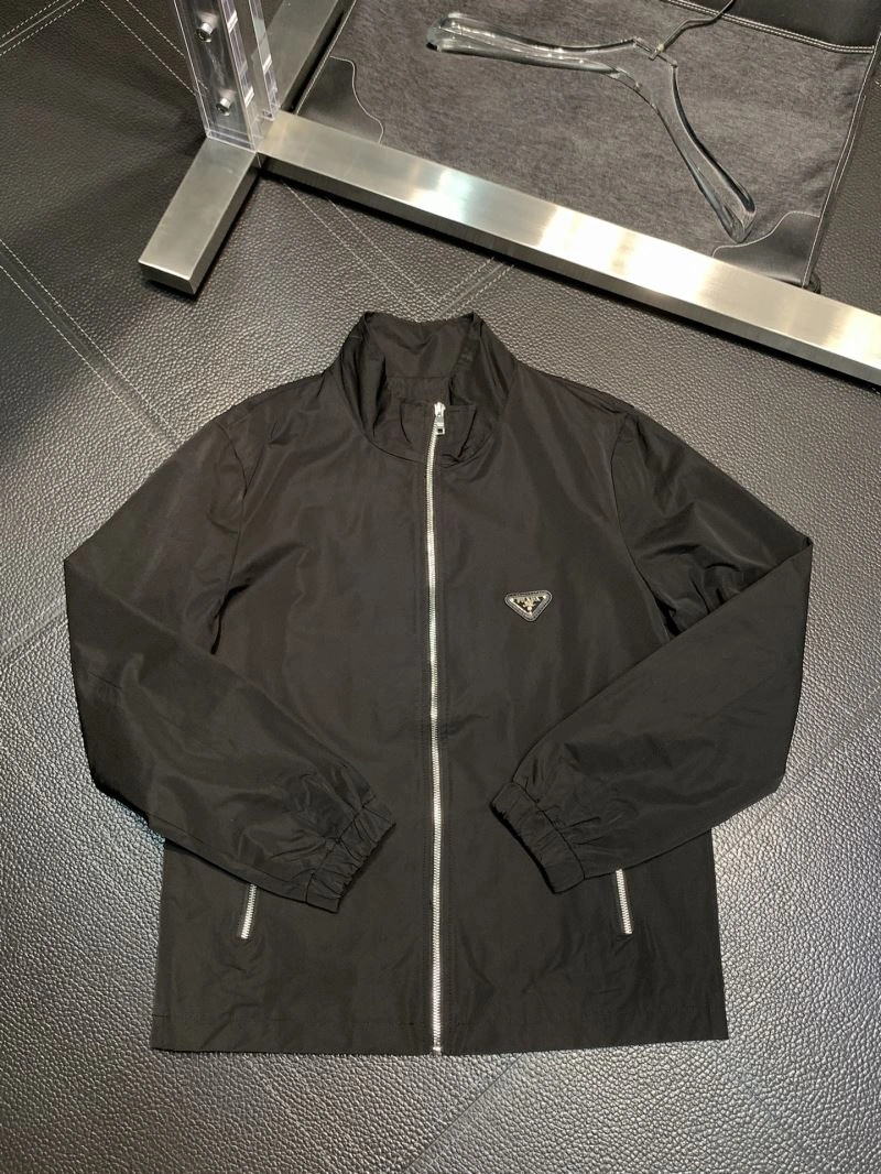 Comfortable Prada Outwear 170237