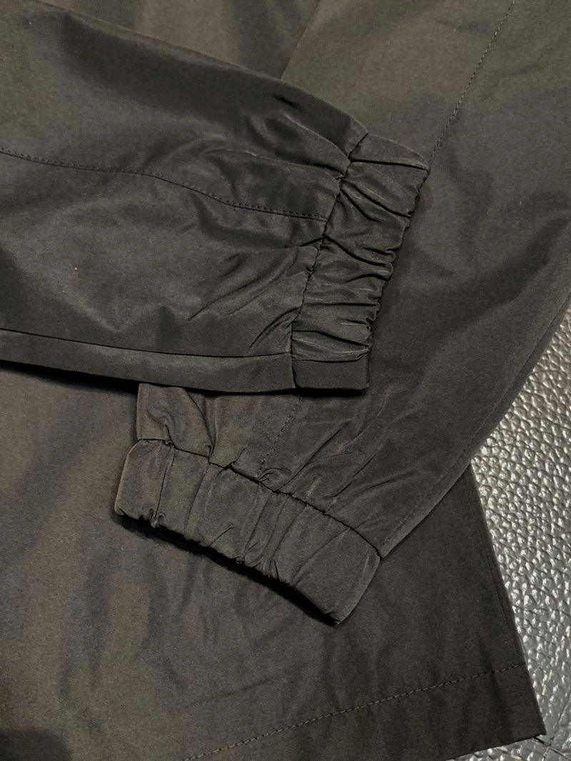 Comfortable Prada Outwear 170237