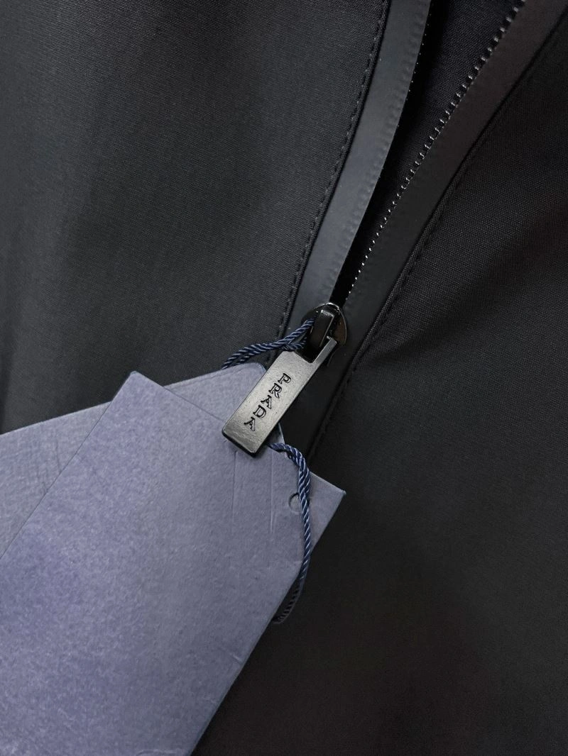 Lightweight Prada Outwear 170191