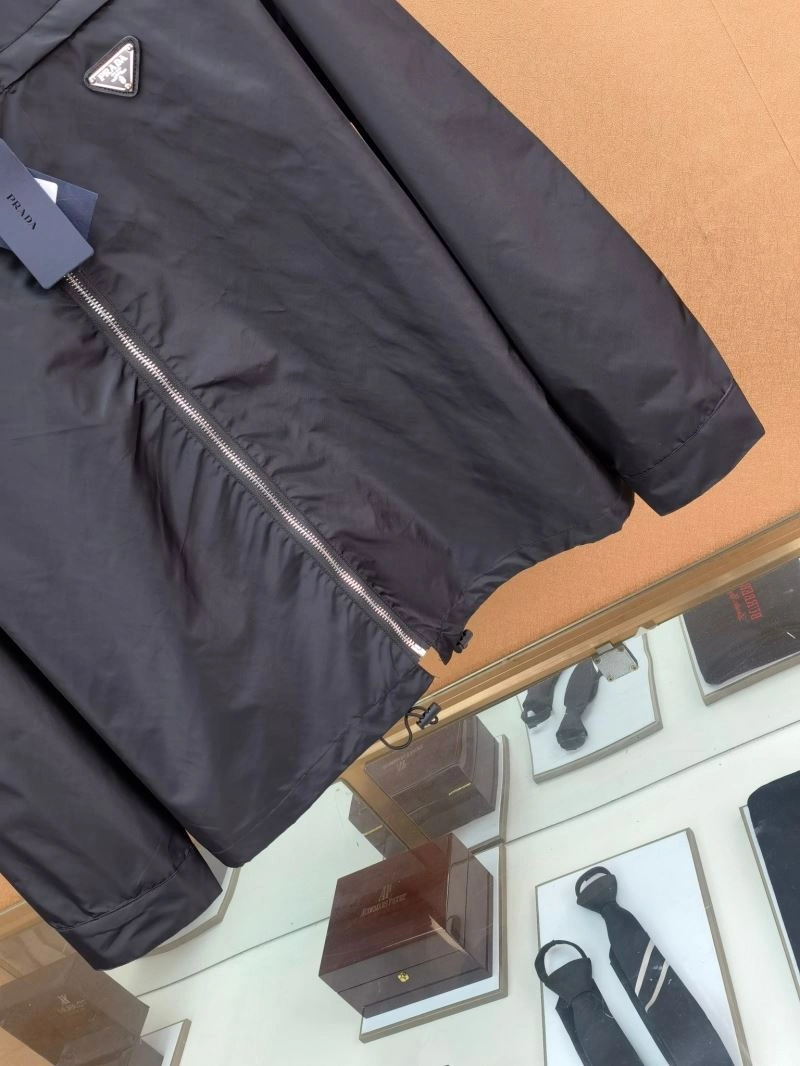 Breathable Prada Outwear 170150