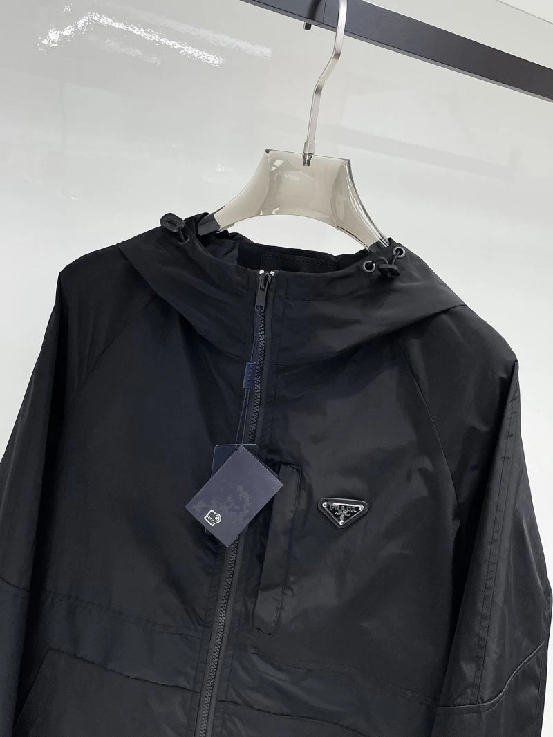 Lightweight Prada Outwear 170132