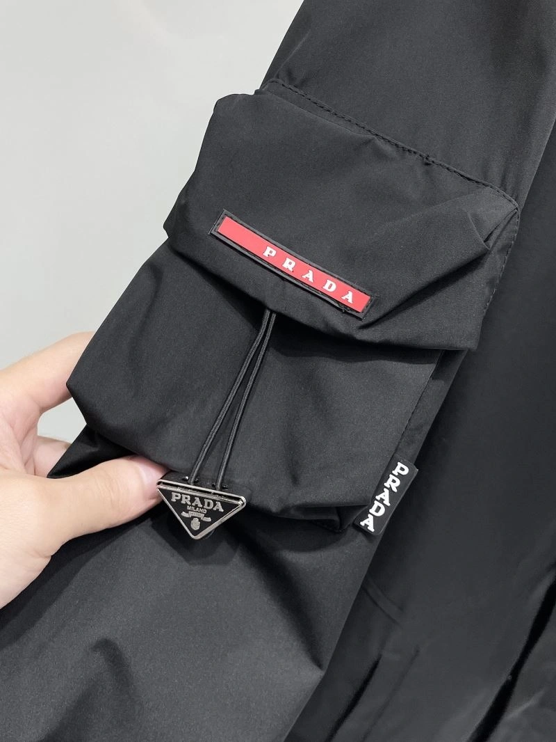 Breathable Prada Outwear 170148