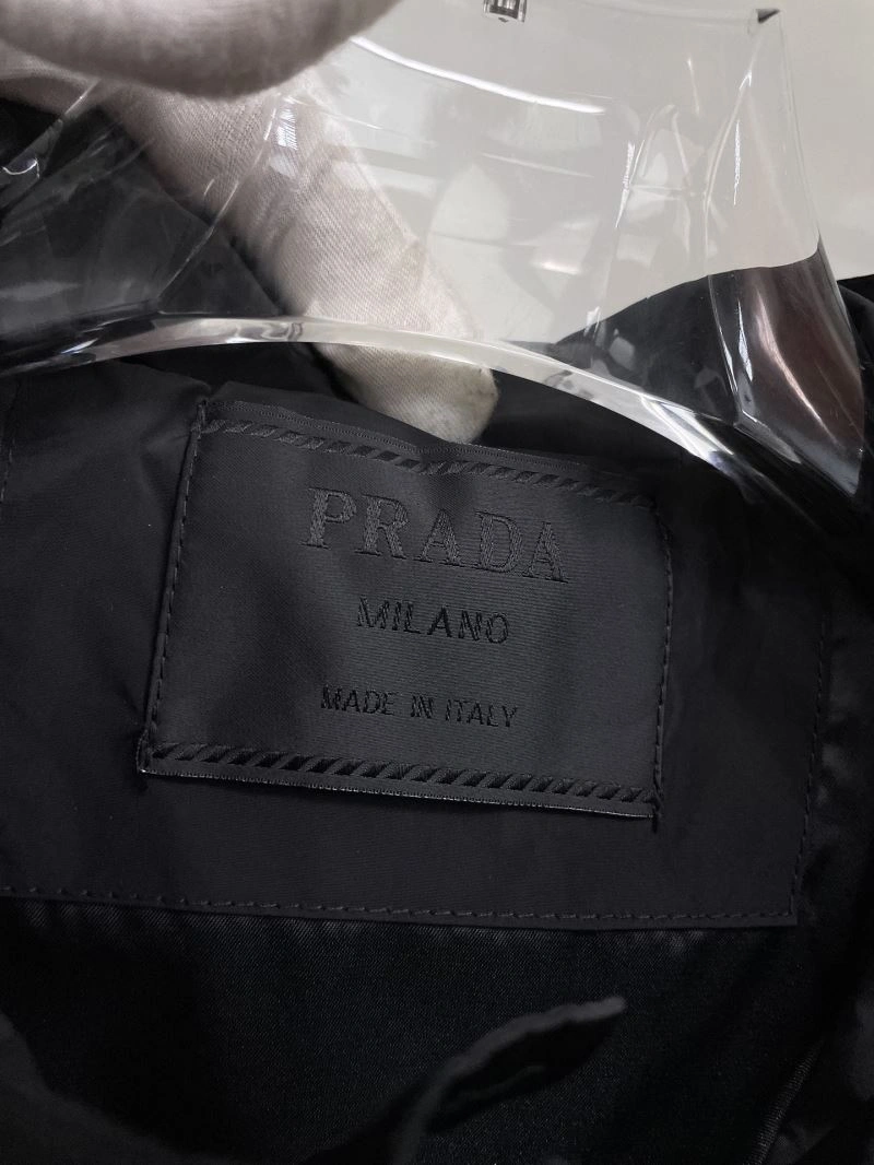 Prada Outwear Minimalist 170163